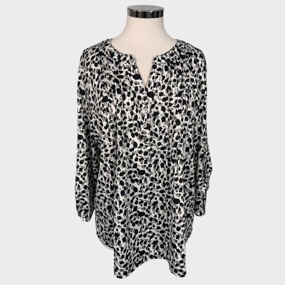 Ny Collection Woman Size 1X Blouse Animal Print Notched Neckline 3/4 Sleeve